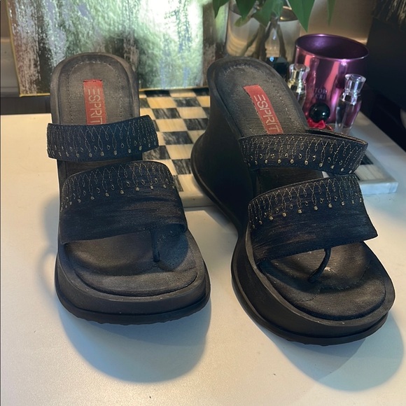 Esprit Black Wedge Shoes with Textured Straps - Picture 8 of 9